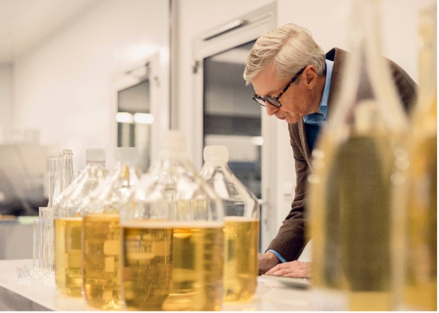 Jean-Baptiste Lécaillon at work.